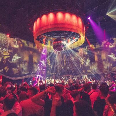 Club Chinois Ibiza full of people dancing
